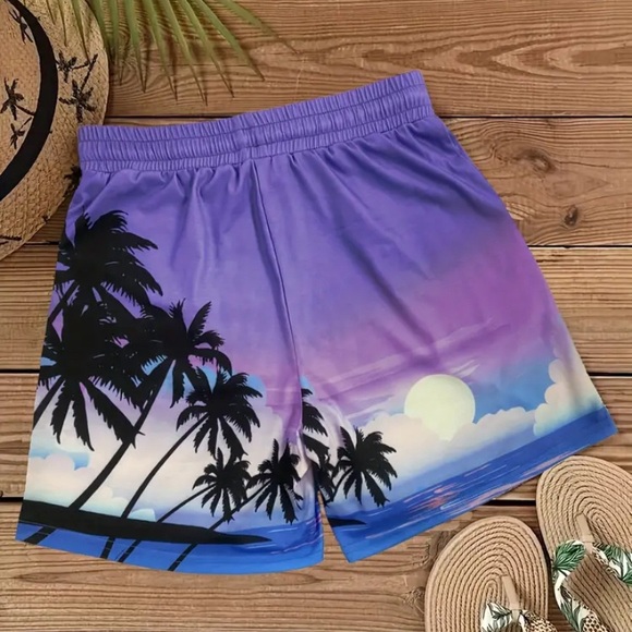 Ladies New Summer Palm Tree Shorts. Medium - Picture 1 of 2